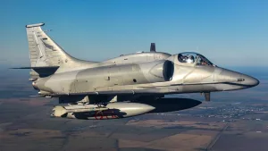 La Fuerza Aérea Argentina retiró los A-4AR Fightinghawk, sucesores de los Skyhawk de Malvinas