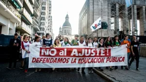 Rosario se suma a la Marcha Federal Universitaria en defensa de la educación pública
