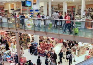 Ni promociones ni descuentos alcanzan: el consumo cayó más del 5% en abril