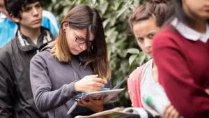 Crece la incertidumbre entre los adolescentes: el 52% no proyecta su futuro laboral