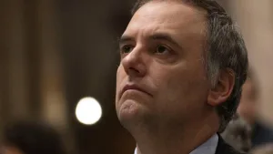 Cada vez más complicado: la Justicia avanza sobre Adorni y evalúa citarlo a indagatoria