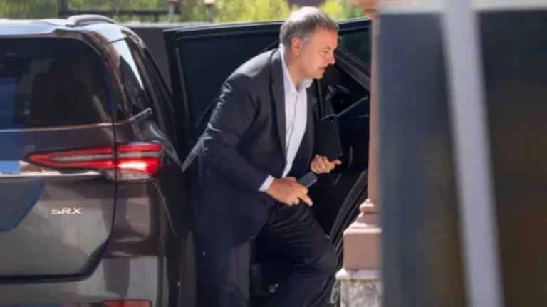 "Una cascada en el jardín", el contratista de Adorni declaró que las reformas en la casa del country salieron U$S 245 mil y que se las pagó en efectivo