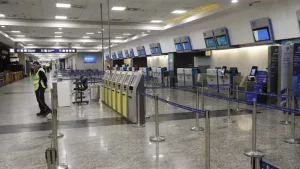 El turismo en caída libre: un 13,2% menos de argentinos viajaron al exterior en abril