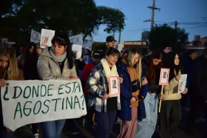 Masiva marcha para pedir que se intensifique la búsqueda de Agostina Vega, la adolescente de 14 años desaparecida en Córdoba