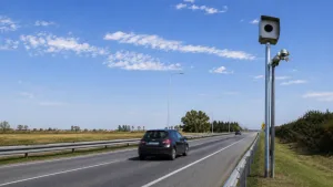 Multas: un nuevo radar “inteligente” que no se puede esquivar podría llegar a las rutas argentinas