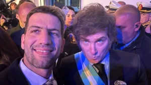 ¿Y el ajuste? Un diputado libertario cayó al Congreso con un auto de 200 mil dólares