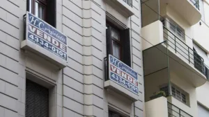 Alerta para la clase media: se desplomaron los créditos hipotecarios un 50% y crece la preocupación por el acceso a la vivienda