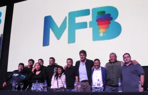 Intendentes, sindicatos y Pymes se reunieron en Rosario por la renovación del Peronismo
