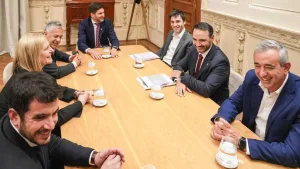 Pullaro se reunió en Rosario con los gobernadores de Mendoza, Chubut y Corrientes