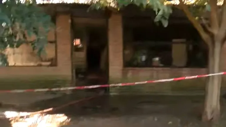Se incendió una casa en Granadero Baigorria: trasladaron al hospital a una mujer y asistieron a tres menores