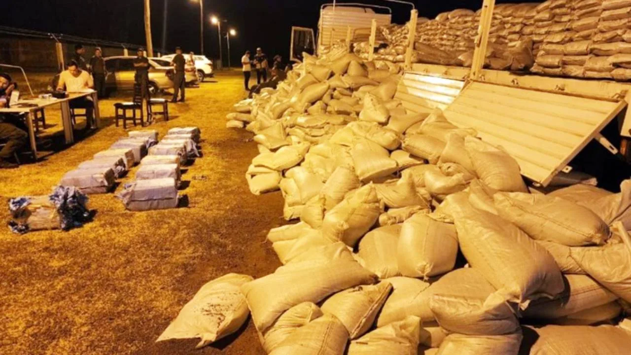 Cargamento incautado en el peaje de General Lagos. Foto: Gendarmería 