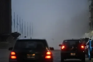 El jueves amaneció con intensa niebla en Rosario: recomiendan extremar cuidados al circular