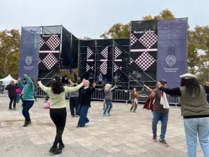 Entre el hojaldre y los sabores gourmet: Rosario celebró la Fiesta del Pastelito en el Parque Alem