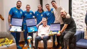 los ídolos de Central co el Patón Bauza en Ecuador