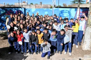 Javkin inauguró una plaza de bolsillo y presentó nuevos contenedores y mejoras integrales en barrio Industrial