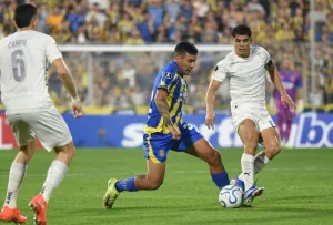 Arrancó en el Gigante: Central enfrenta a Libertad con la misión de una victoria que lo acerque a los octavos de la Libertadores