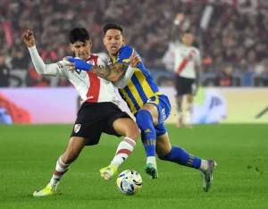 Arrancó en el Monumental: por un lugar en la final en el Kempes, ya juegan Central y River