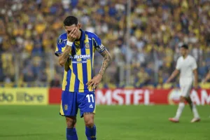 Terminó el primer tiempo en el Gigante: Central, que falló un penal, iguala 0-0 con Libertad