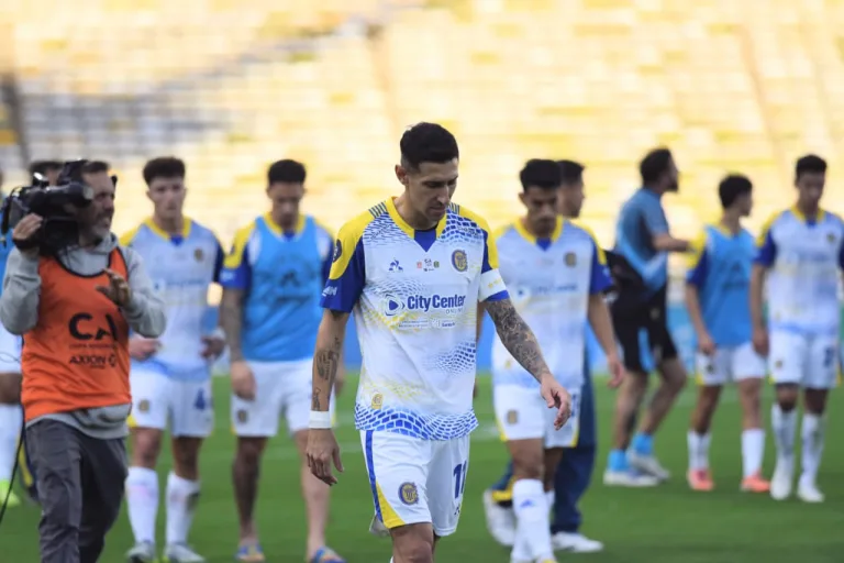 Derrota que traerá consecuencias: Central hizo todo mal en Córdoba y Estudiantes lo limpió de la Copa Argentina