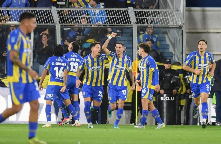 Central sueña y lo hace despierto: venció a Racing por 2-1 para meterse en las semifinales del Apertura
