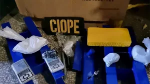 Ecos del arsenal roldanense: cuatro acusados de integrar una organización dedicada al procesamiento y la venta de cocaína