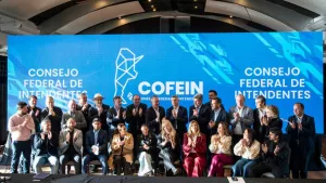 Intendentes de todo el país reunidos en Rosario profundizaron sus reclamos contra el gobierno de Milei