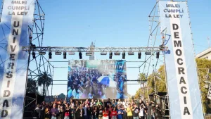 Vuelven las clases públicas para exigir la implementación de la Ley de Financiamiento Universitario