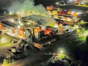 Se incendió una planta de Vicentin y alertaron por la presencia de material tóxico en la zona