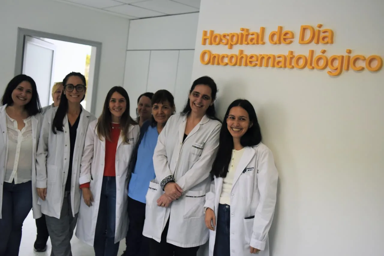 Javkin en la inauguración de sala de Oncohematología en el Vilela: "Estamos haciendo lo que Nación no hace"