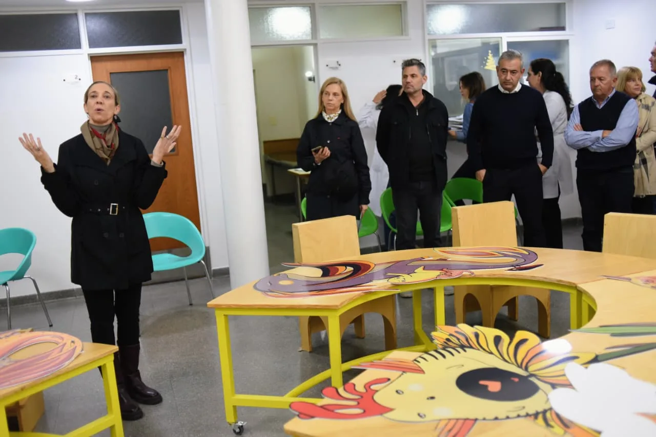 Javkin en la inauguración de sala de Oncohematología en el Vilela: "Estamos haciendo lo que Nación no hace"