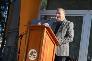 Pighin: “Bajo los colores de la Bandera, renovamos el compromiso de construir una patria con memoria, comunidad y futuro”