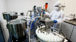 La UNR recibió la aprobación de Anmat y producirá zidovudina pediátrica en su planta de medicamentos
