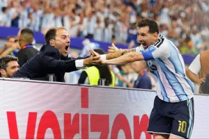 Otra función de Messi: con un doblete del capitán, Argentina superó a Austria en Dallas y selló su clasificación a la próxima ronda del Mundial