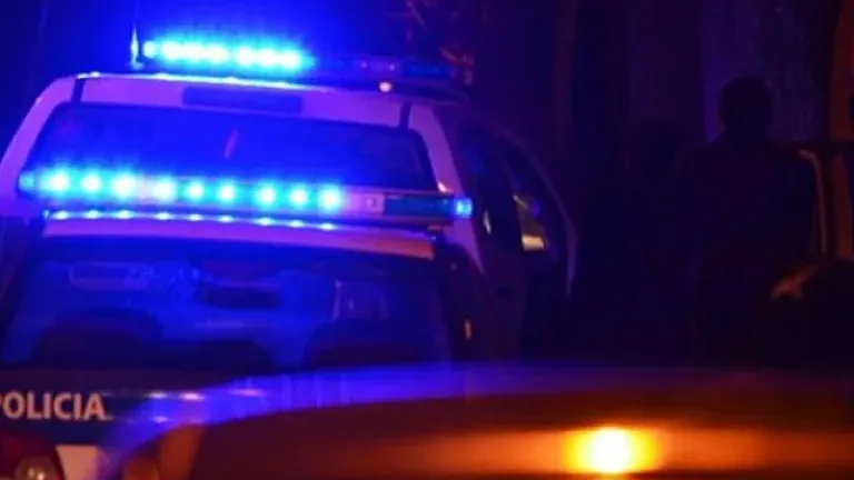 Detuvieron a nueve policías por prender fuego a un hombre