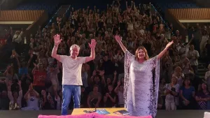 Pablo Alarcón y Claribel Medina se reencuentran en Rosario con una comedia que explora los laberintos del amor