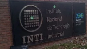 Convocan a un ruidazo en la puerta del INTI contra el "lockout libertario”