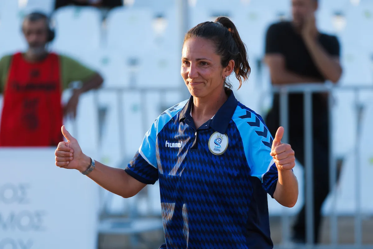 Leticia Brunati, entrenadora de Las Kamikazes.