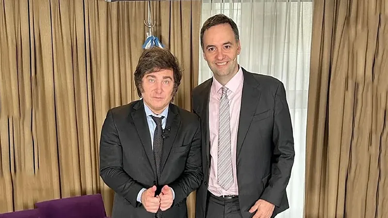 Milei respaldó a Manuel Adorni