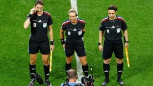 Mundial 2026: primera terna femenina arbitrando un partido de fútbol en la Copa del Mundo