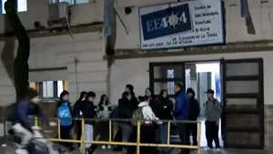 Colecta solidaria: quieren llevar a un compañero al viaje de egresados a Bariloche