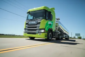 Scania reunió a más de 120 transportistas en Rosario para probar sus nuevas unidades a GNC