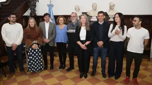 Los senadores santafesinos Losada y Galaretto quedaron en el centro de la escena: desde Unidos les piden voten contra el tarifazo del gas