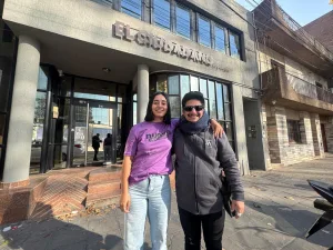 ana y brandon-jóvenes primer empleo