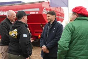 Pullaro pidió en Agroactiva que Nación baje las retenciones y la tasa de interés para "producir más y generar trabajo"