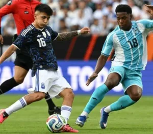 Momento para probar: Argentina, con un rosarino entre los titulares, enfrenta a Honduras en su primer amistoso previo al debut mundialista