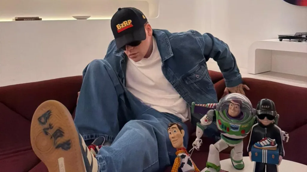 “Toy Story 5” suma famosos: Bizarrap y Bad Bunny pondrán su voz a nuevos personajes mientras Taylor Swift cantará el tema principal