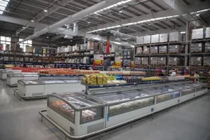 Acusan a un supermercado mayorista de presionar a empleados para adherir a un banco de horas