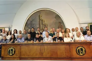 Un grupo de gremios de la CGT pedirá un paro de 36 horas a la cúpula