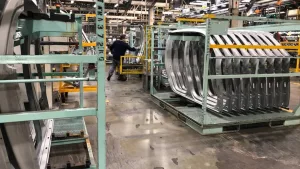 La industria autopartista cayó un 9% en el primer cuatrimestre y la mitad de las empresas redujo personal