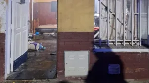 Un hombre de 69 años está con quemaduras internado grave en el Heca al incendiarse su casa